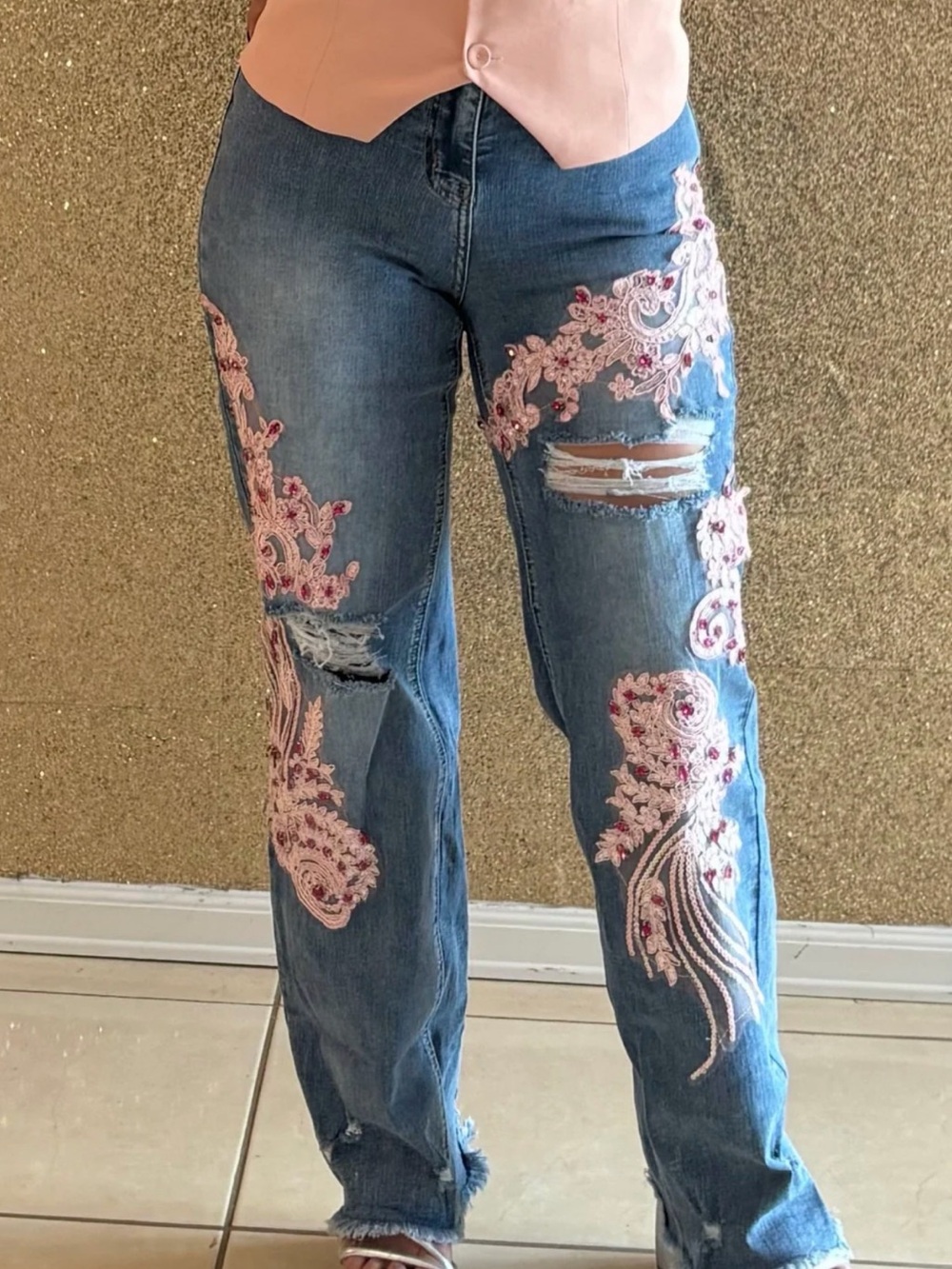 *NWT* Denim Love Women's Straight Leg Jeans with Pink Embroidered Lace